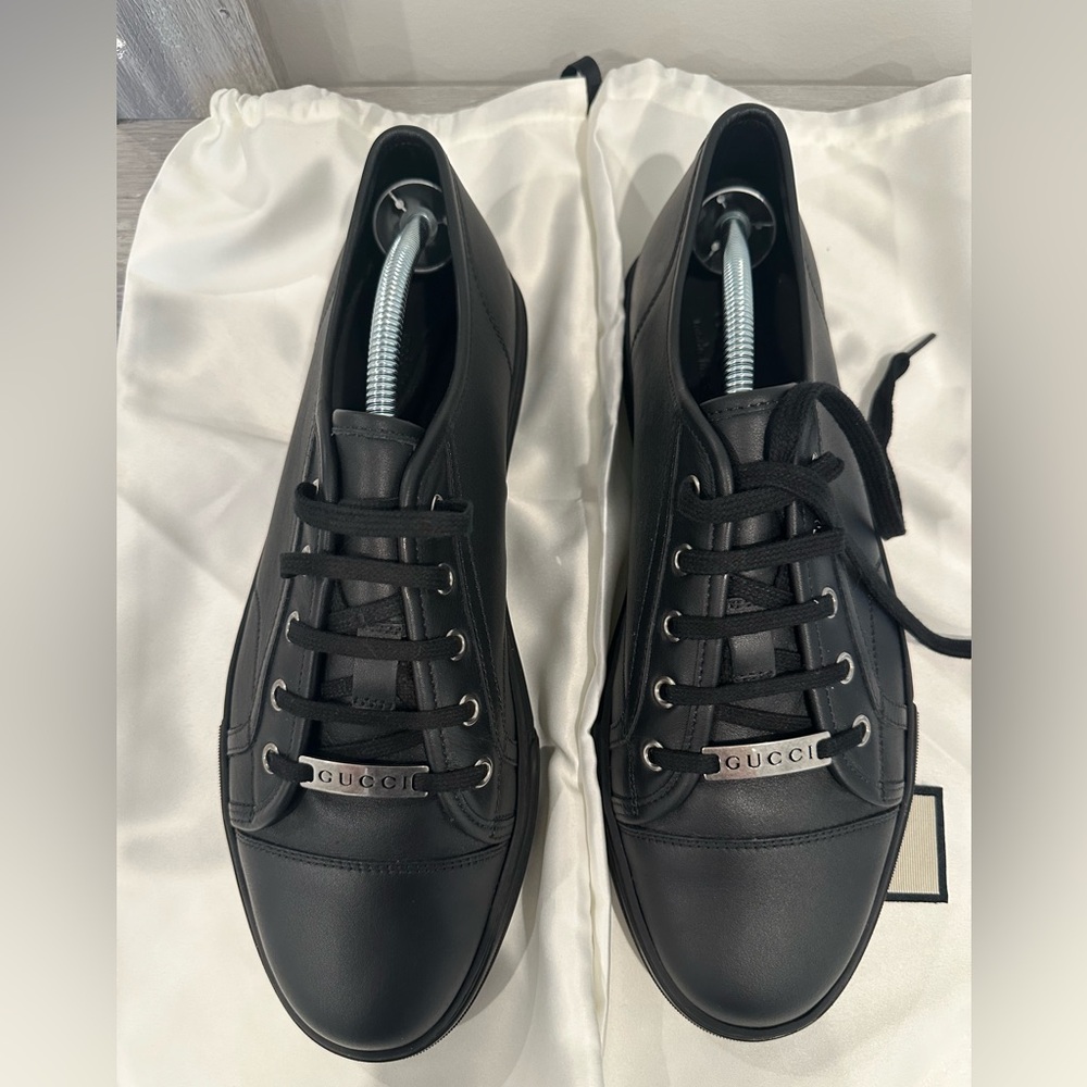 GUCCI MEN SNEAKERS